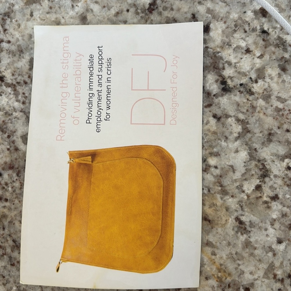 Green Leather Wristlet Clutch – “Designed for Joy New - Picture 6 of 7